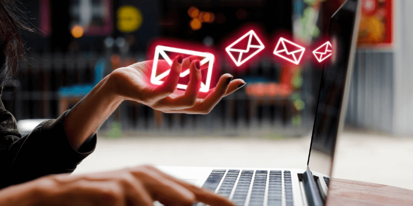 Email Marketing là gì? Quy trình 5 bước xây dựng chiến lược Email Marketing hiệu quả 1 email marketing la gi